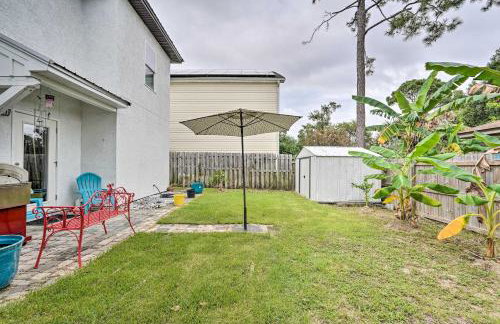 Modern PCB Home with Private Yard and Pool Access - Foto 36