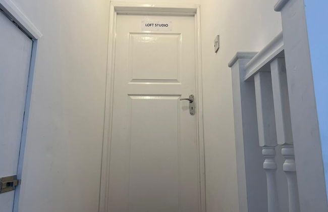 Remarkable 1-bed Studio Apartment in Redbridge - Foto 10