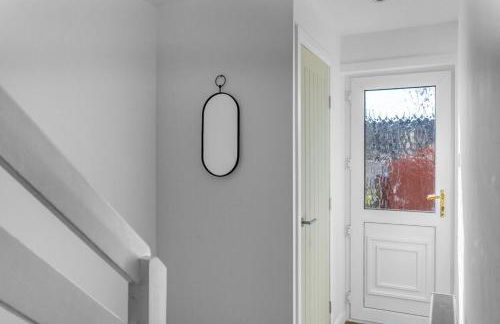 Free Parking - Central - Sleeps 6 - 2 Bedrooms - Foto 36