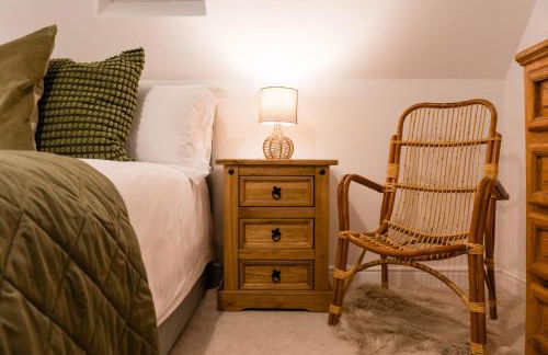 Cosy Cotswolds Getaway - Stow-on-the-Wold - Eagle Cottage - Photo 14