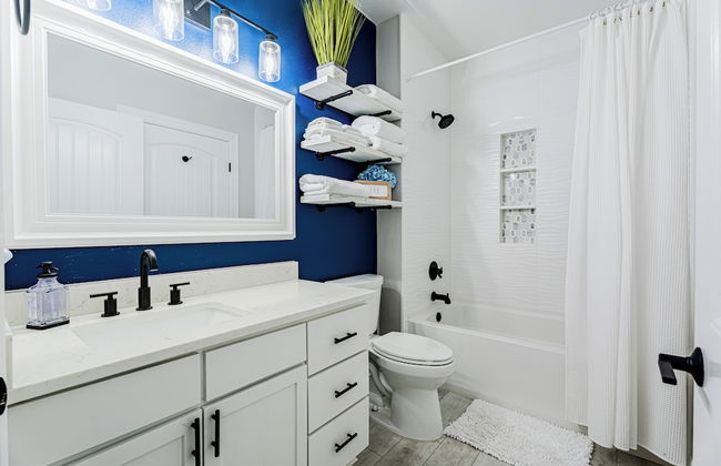 Luxury Waterfront Condo W/pool & Views! - Foto 18