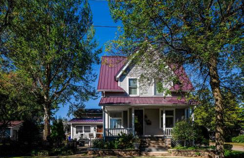 Family Downtown Mansion - Sleeps 13 - Foto 25