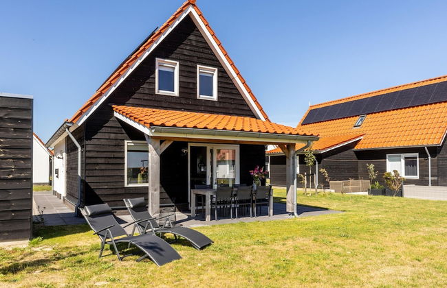 Holiday Home in Scherpenisse Near Oosterschelde - Photo 1