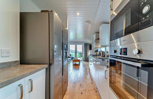 Super King Lodge-sleeps 2-hottub-sea View - Foto 20