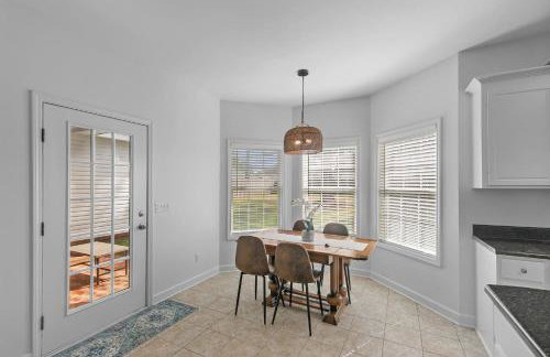 Hidden Lake Hideaway w/fenced in yard 3br 2 bath - Foto 48