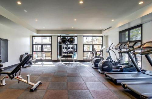 San Carlos 2BR w Gym Pool BBQ nr Caltrain SFO-910 - Foto 23