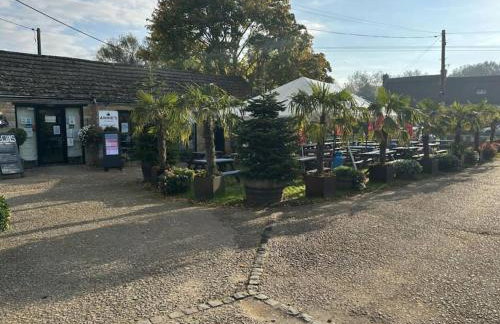 Swan Cottage, 5-Bedroom, Canal View, River, Private gardens, Free Parking's, WiFi, Oxford - Photo 29