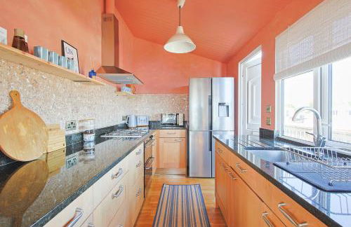 The Retreat, Waterfront & Log Burner - Foto 5