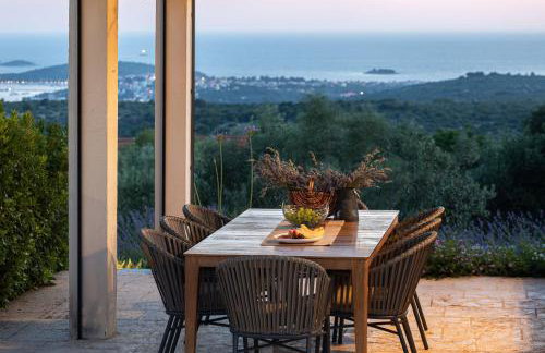 Villa True Oasis with Heated Pool - Photo 38