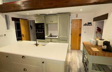 Wee Henry's Barn - Photo 75