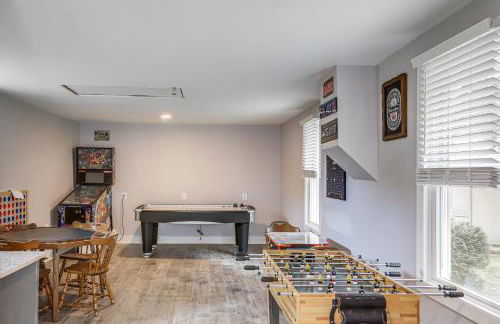 3 Mi to Cedar Point Sunny Sandusky Home with Yard - Foto 1