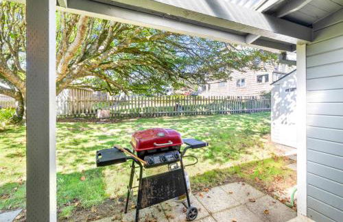 Historic Oceanside Cabin with Peek-a-boo views dog friendly - Foto 10