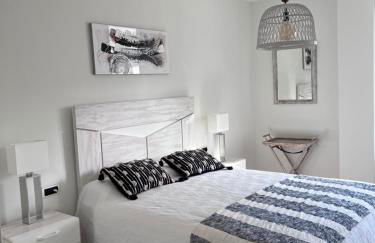 Bahía de Marbella Beachfront 2 bedroom apartment - Photo 20