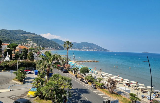 Laigueglia Beach in Laigueglia - Foto 17