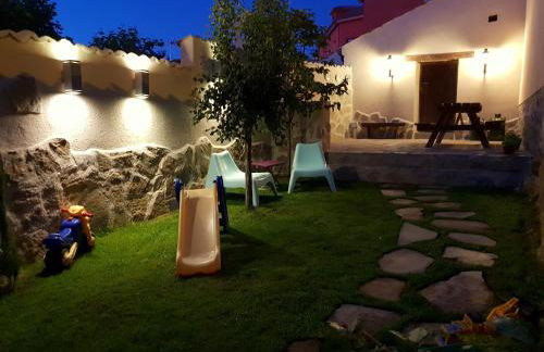 Entreacebedas rural&vacaciones, alojamientos con jardín PRIVADO, barbacoa y chimeneas - Foto 13