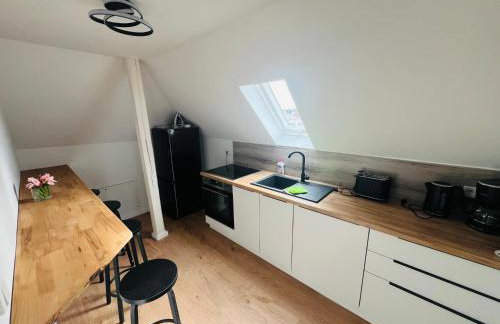 Entire House l 12 Beds l 8 Room l Floor-Heating l WiFi - Foto 5