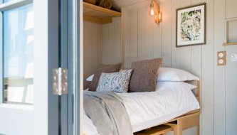 Boutique Cornish Shepherd's Hut with Hot Tub - Foto 3