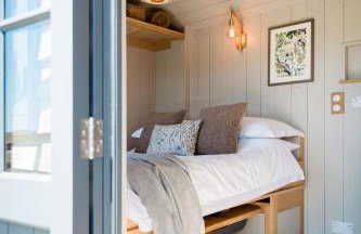 Boutique Cornish Shepherd's Hut with Hot Tub - Foto 3