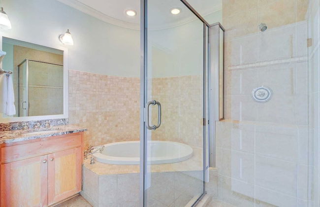 913 Carolina Boulevard by Avantstay Private Pool, Ocean View, Rooftop - Photo 8