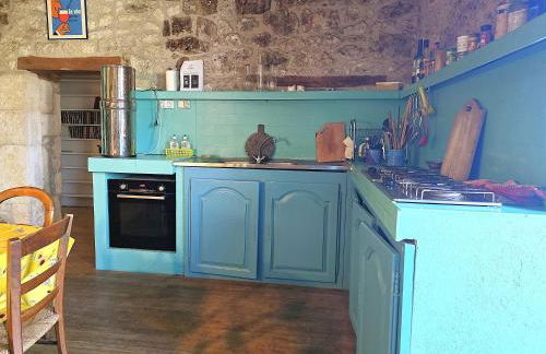 Magnifique ferme rénovée et sa piscine écologique - 15 personnes - 7 chambres - Foto 42