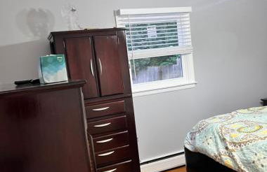 Beautiful 3 - 4 Bedroom Home Fully Furnished Including Utilities Close to I95 & Train - Foto 13