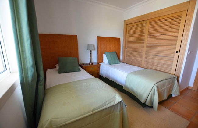 Sunny Balcony Apartment and Pool - Foto 3