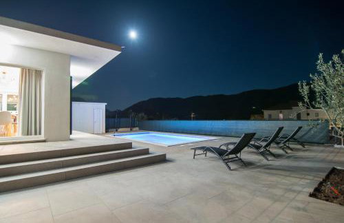 Villa Ivka NEW HOUSE pool and beautiful view - Photo 12