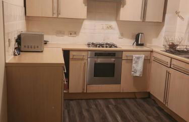 Captivating 3-Bed House in Kent - Photo 18