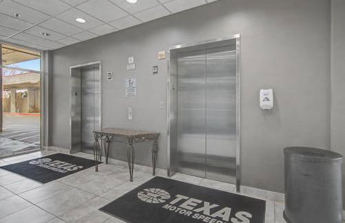 Shop and Dine Fort Worth Condo with Racetrack Views! - Photo 39