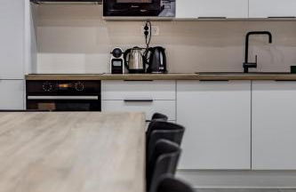 MAISON LE GRATTE CIEL - séminaire ou famille, salle de réunion, 8 chambres Clim, Jardin & Salle de sport - Foto 41