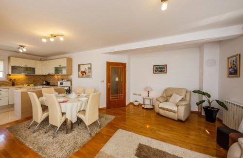 Villa Julija - Photo 17