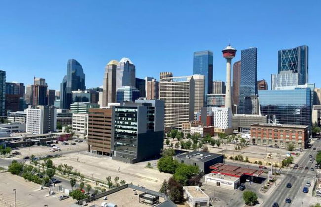 Modern DT Condo Balcony Parking Gym Hot Tub - Foto 52