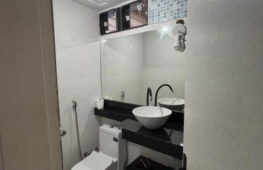 Flat 3 Marias - Praia de João Fernandes - Foto 43