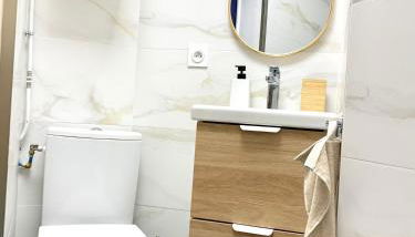 Apt Charmant, Proche Gare et Centre Historique - Climatisation et WiFi - Foto 5