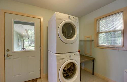 Pelican Lake Cabin Private Beach and Scenic Sunsets - Foto 22