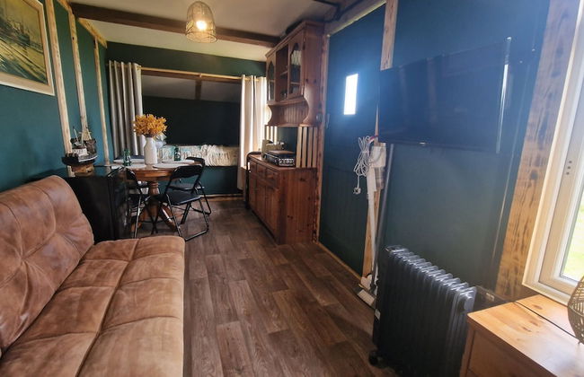 Sea View hut Sleeps 4/6 - Photo 13