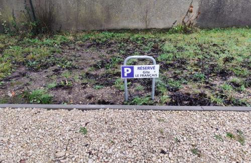 Gîte Le Français VERDUN 4 pers,climatisé,grand garage,jardin 3 étoiles - Foto 7