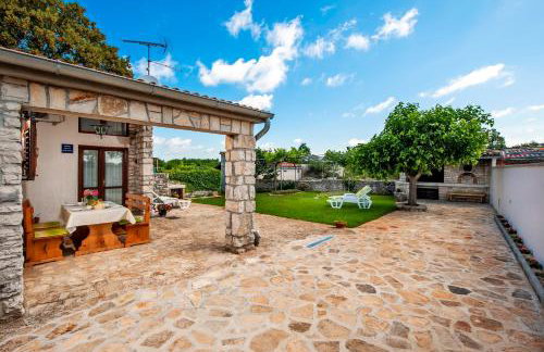 Charming House Nino with a fenced yard - Foto 55