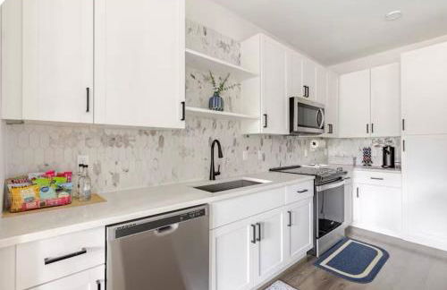 LuXury Stay | Pool + Gym + Fast Wi-fi - Foto 25