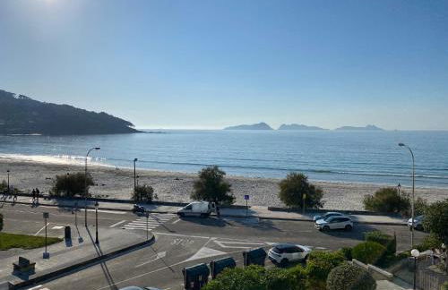 Amplio piso a pie de playa de Patos. Nigrán. - Foto 6