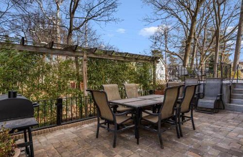 5BR Home Minutes to NYC and FIFA 2026 Sleeps 16 - Foto 5