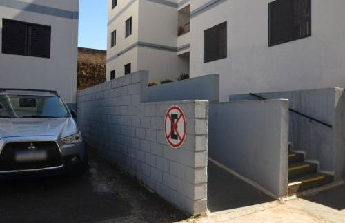 Apto 2 dormitórios 1 banheiro 1 vaga descoberta - Foto 6