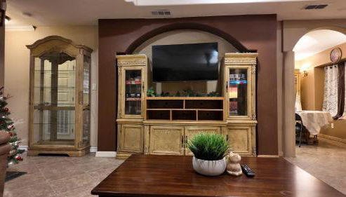 Spacious 4BR 3Baths Near Airport and La Plaza Mall - Foto 4