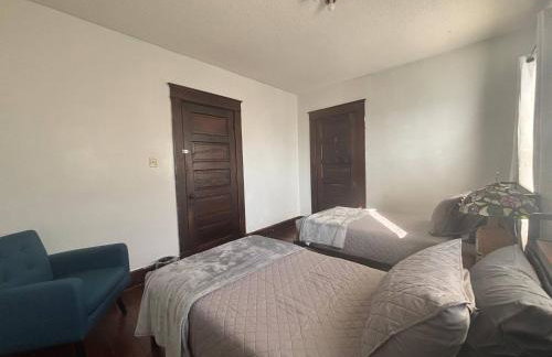 3BR suite w/ office close ISU - Foto 33