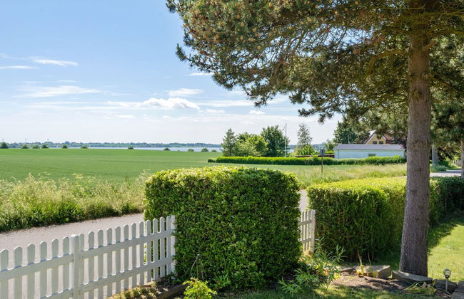 "Slavjanka" - 2km from the sea - Foto 5