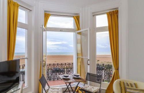 The Old Spy Headquarters - Foto 7