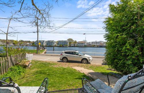 Mystic Riverfront Captain's Home - Foto 36