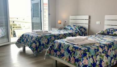 Stefy House - Apartment in Cagliari- super Balcony - Photo 4