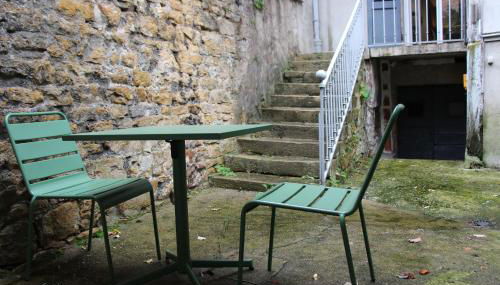 joli 2 pièces avec cour privée - Foto 3