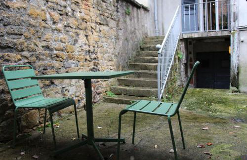 joli 2 pièces avec cour privée - Foto 3